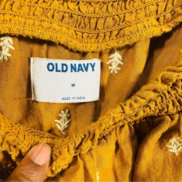 Old Navy Yellow Puff Sleeve Sundress medium - Picture 4 of 4